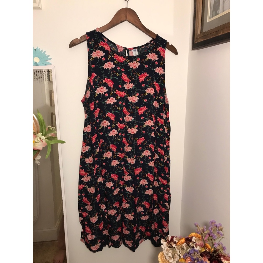 Old Navy floral sleeveless dress